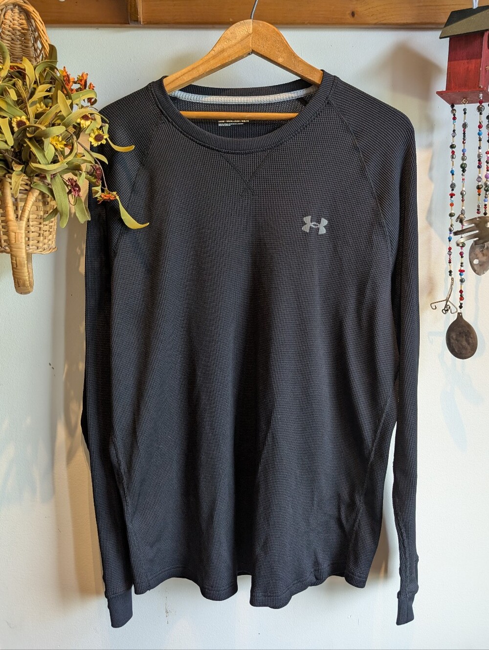 Under Armour Men’s Long-Sleeve Black Performance Shirt